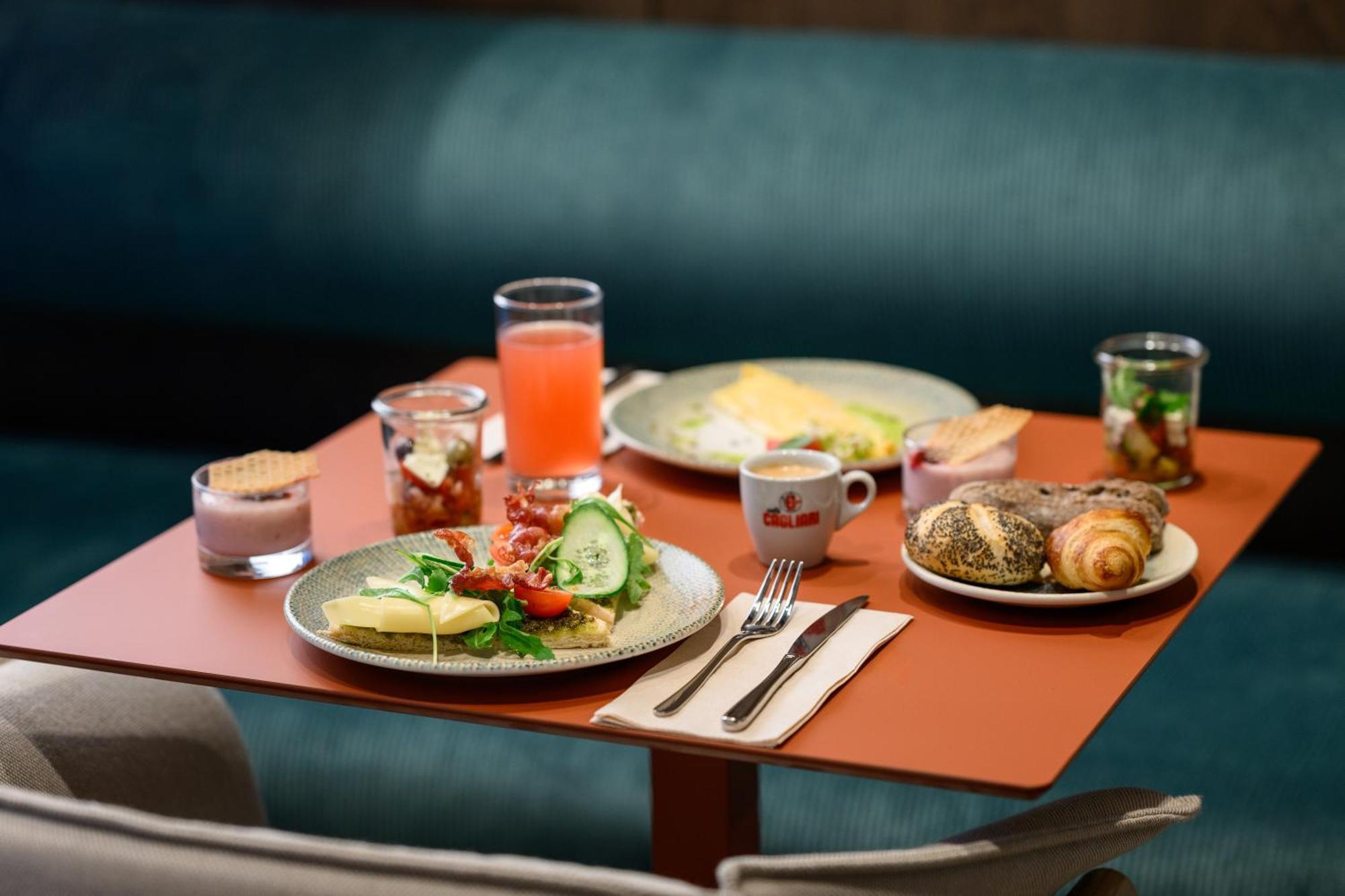Hilton Garden Inn Debrecen City Center Екстер'єр фото